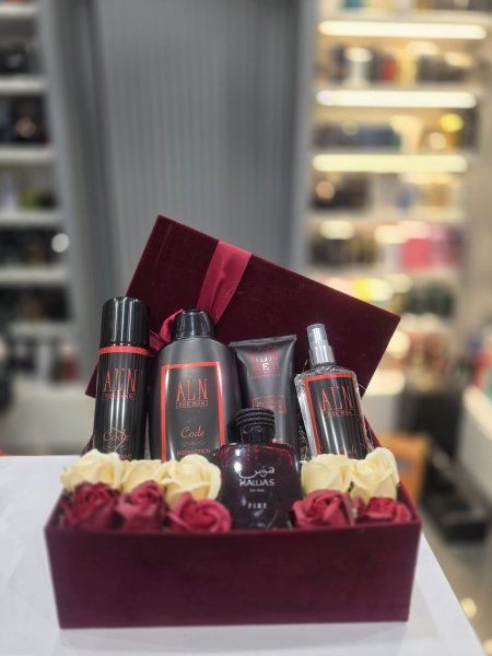 هدية نسائية لعيد الحب